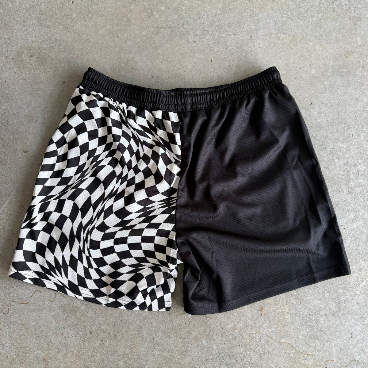 Mesh Short - Half Wavy Checkerboard