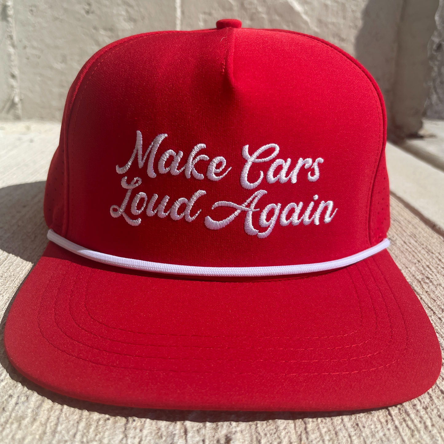 Make Cars Loud Again - Snapback // Red